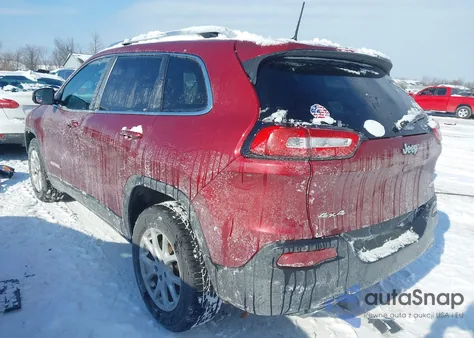 2017 Jeep Cherokee Latitude 4X4 z USA, uszkodzony, nr VIN 1C4PJMCS8HW587279